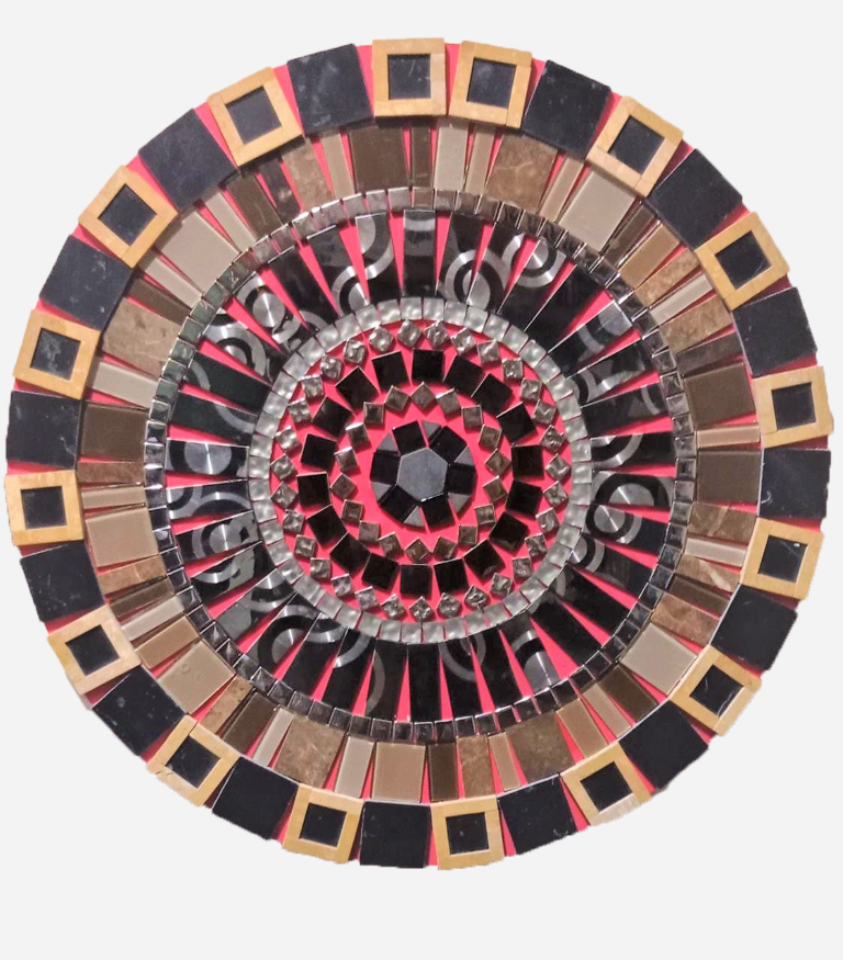 Mandala em Mosaico Preto e Dourado