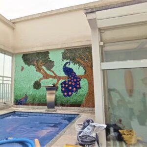 Painel em Mosaico Pavão na Árvore