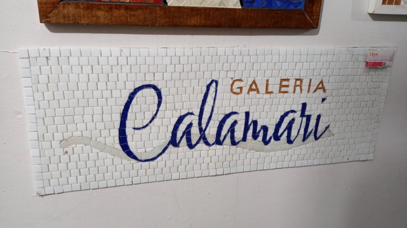 Logotipo Cursivo em Mosaico