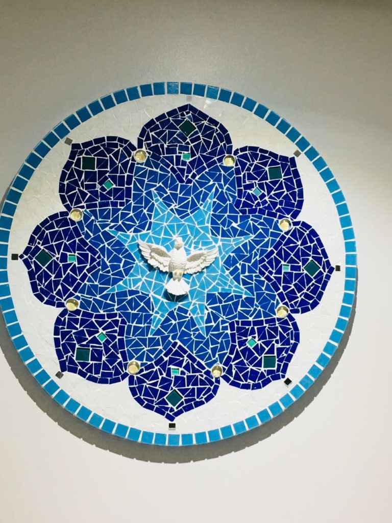 Mandala em Mosaico Religiosa Espírito Santo