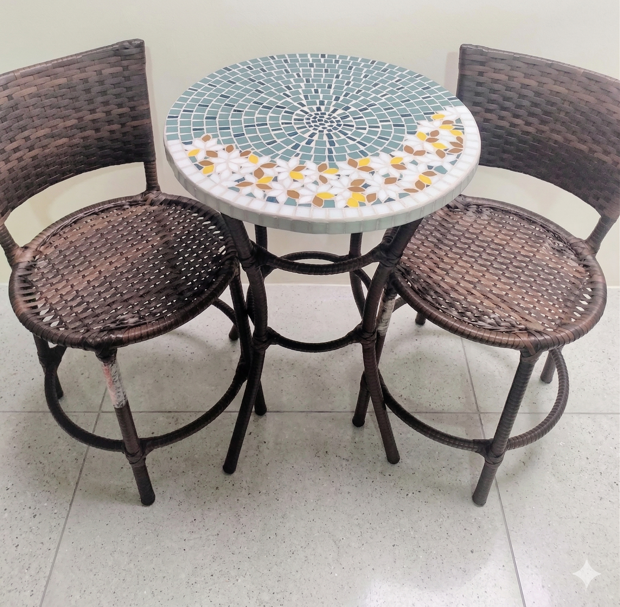 Conjunto de Mesa em Mosaico
